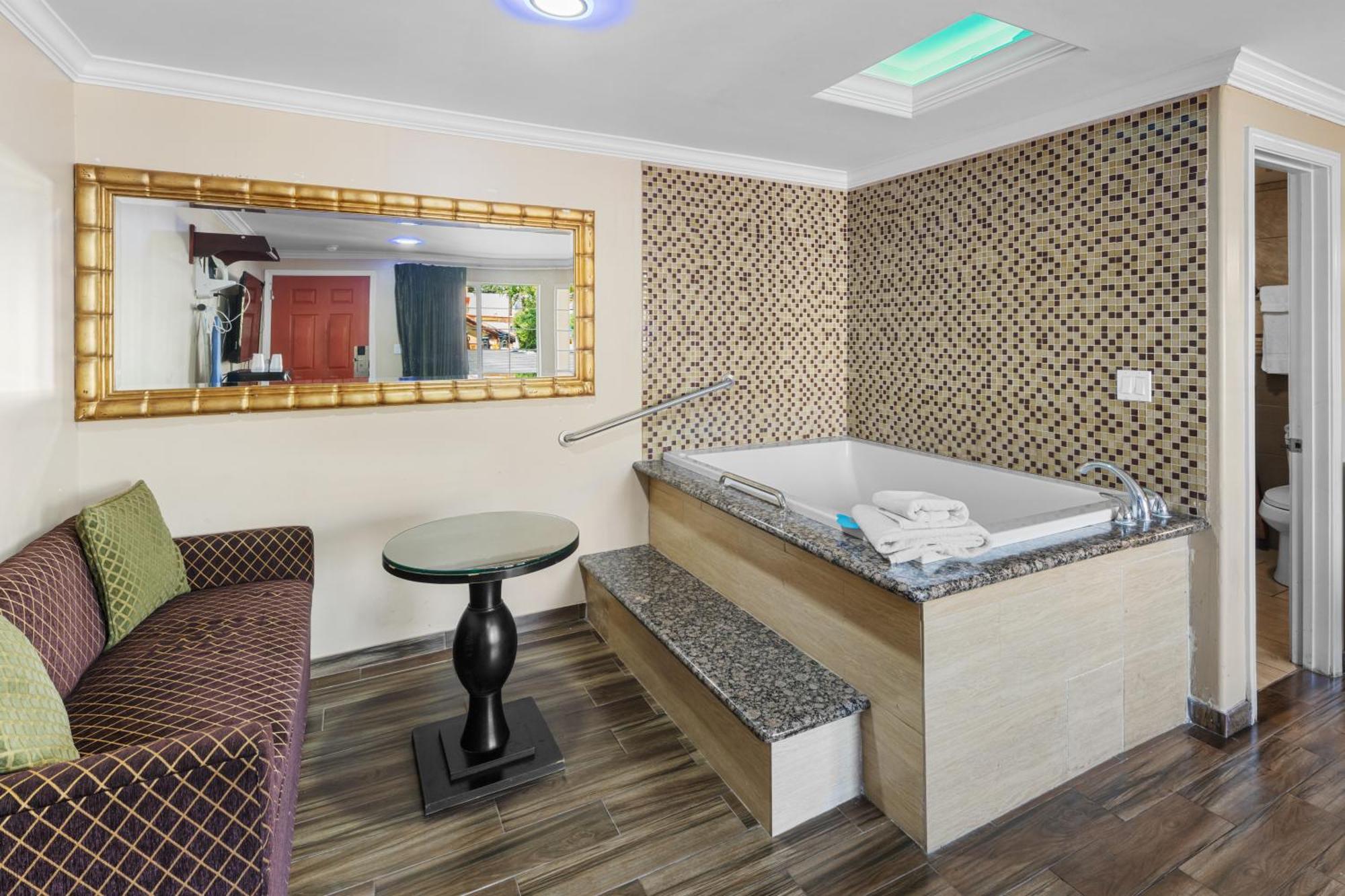 Sky Palm Motel - Orange Dış mekan fotoğraf