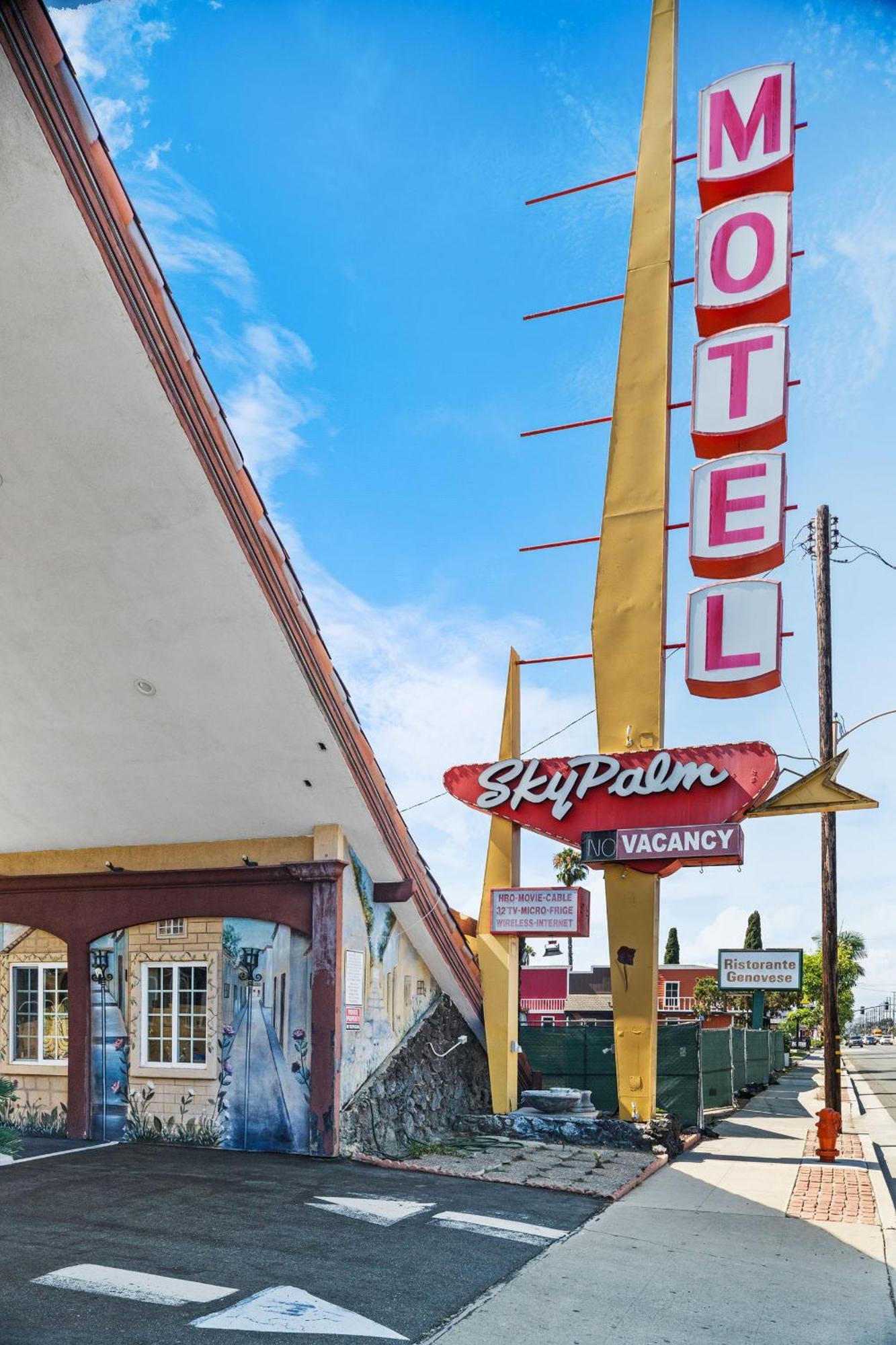 Sky Palm Motel - Orange Dış mekan fotoğraf