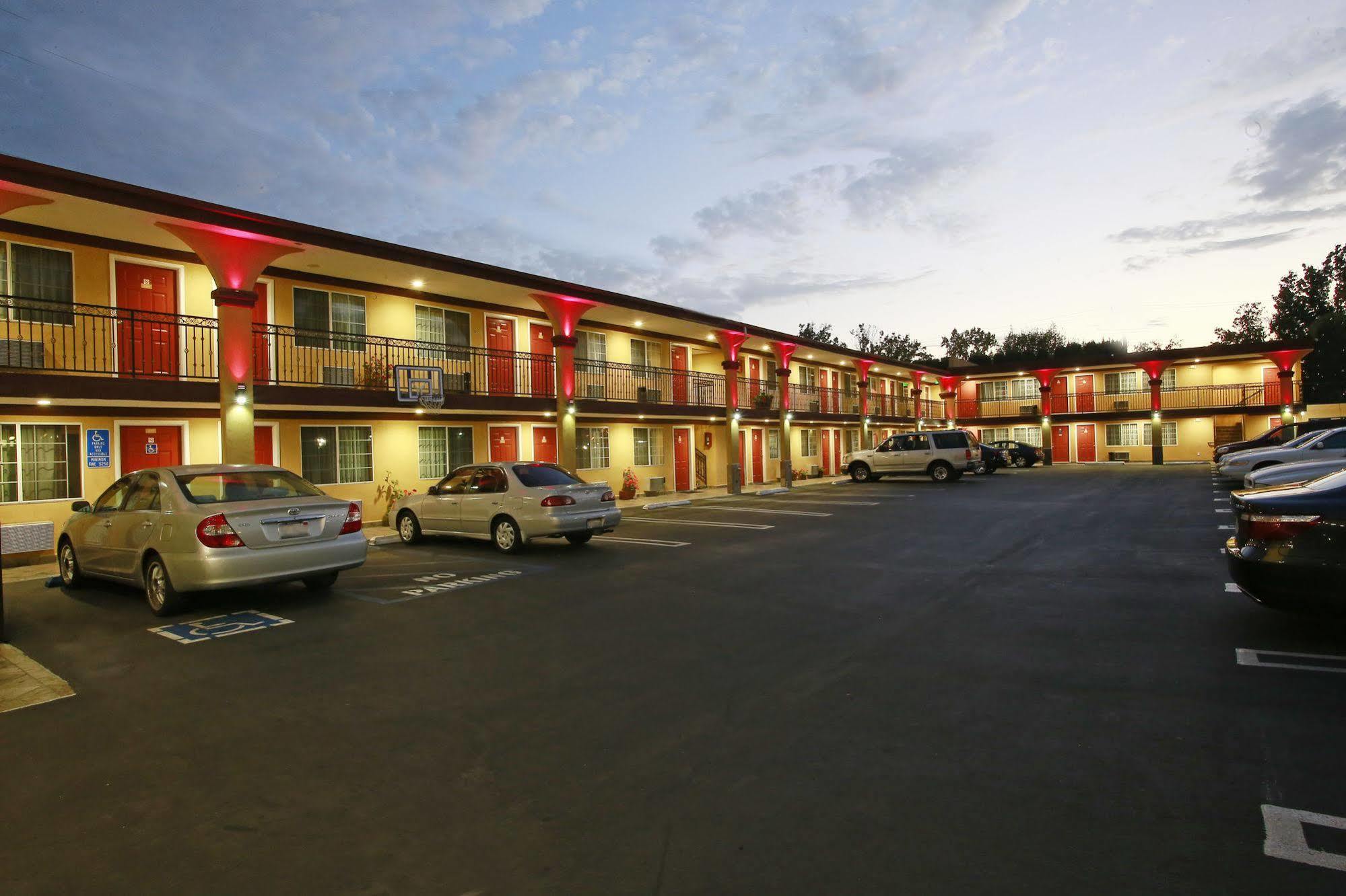 Sky Palm Motel - Orange Dış mekan fotoğraf