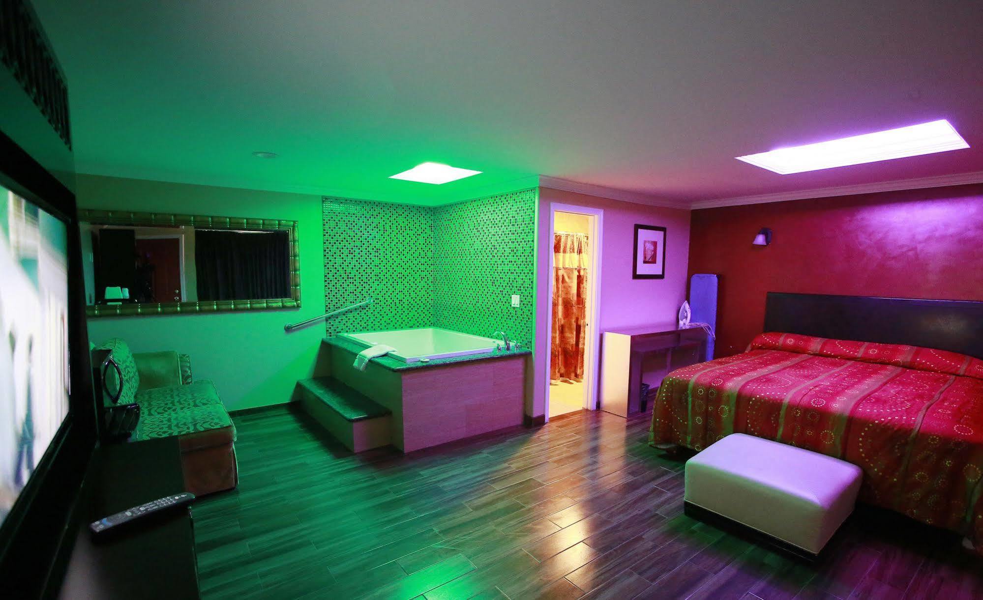 Sky Palm Motel - Orange Dış mekan fotoğraf